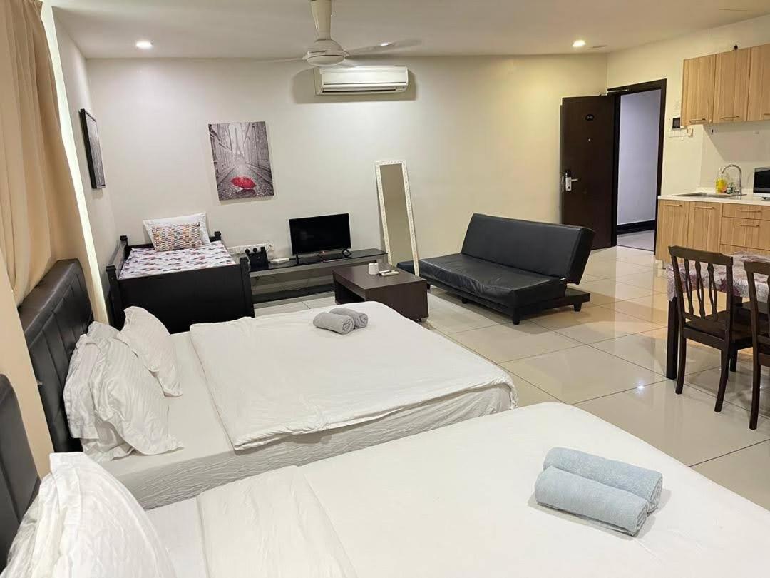 Jb City D'Esplanade Shopping Mall Apartment Johor Bahru Exterior photo