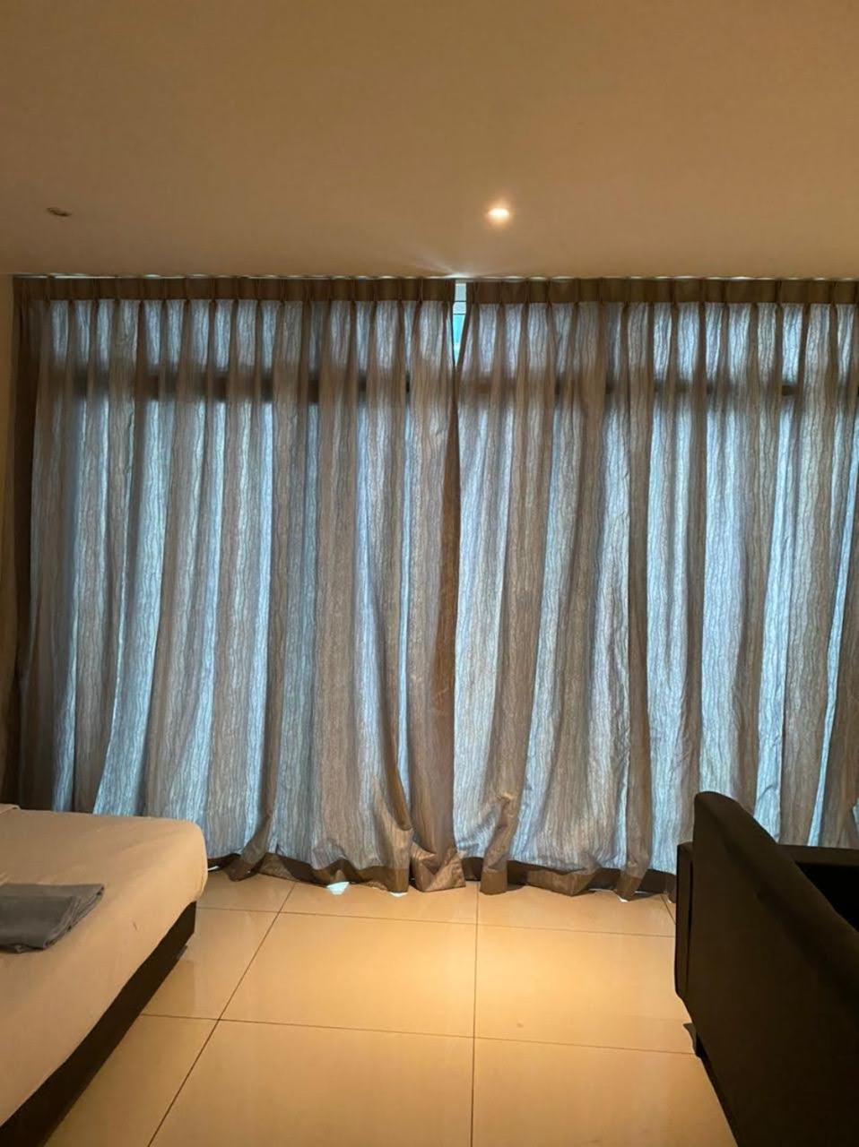 Jb City D'Esplanade Shopping Mall Apartment Johor Bahru Exterior photo